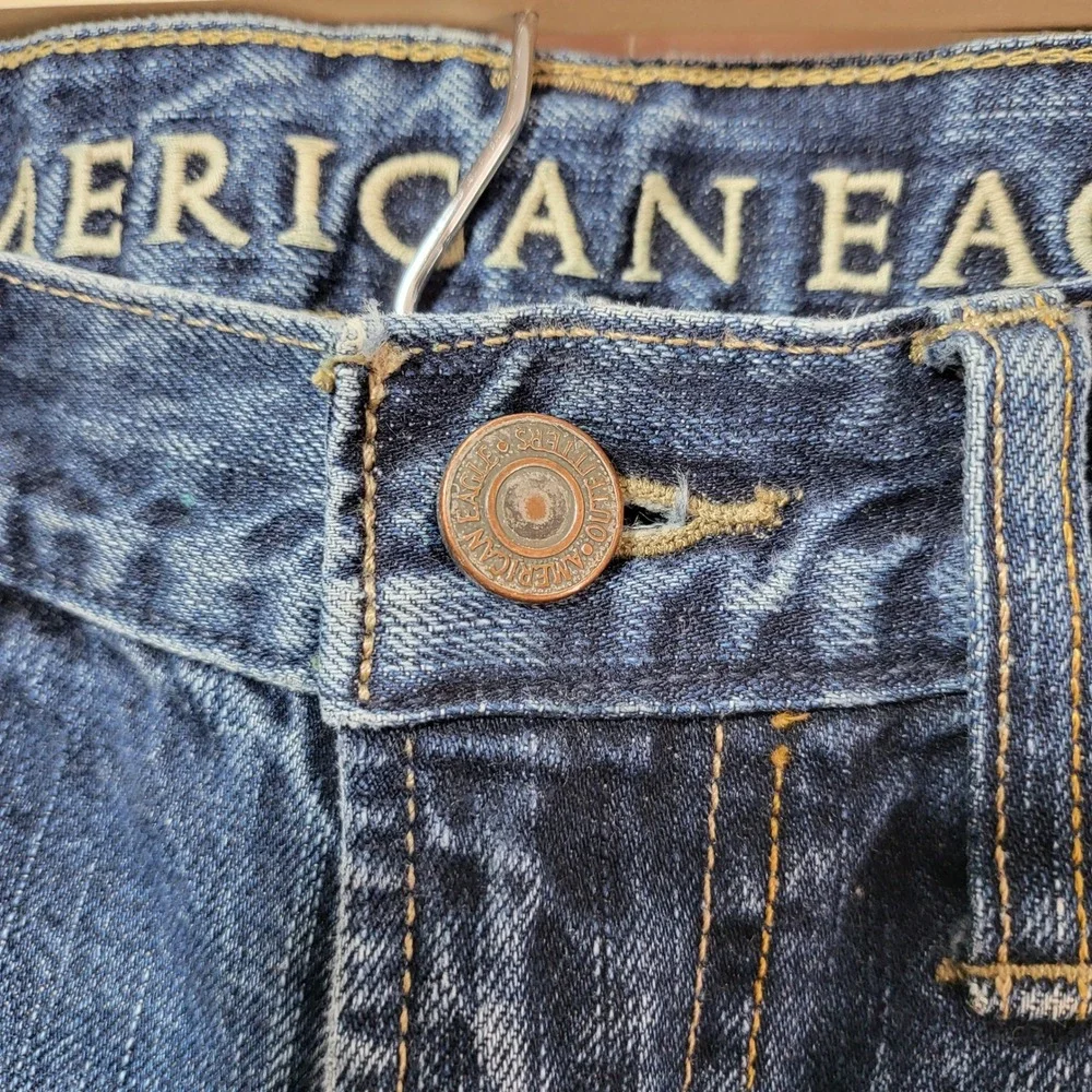 American Eagle Mens Straight Leg Jeans Blue Medium Wash Distressed Denim 31x32